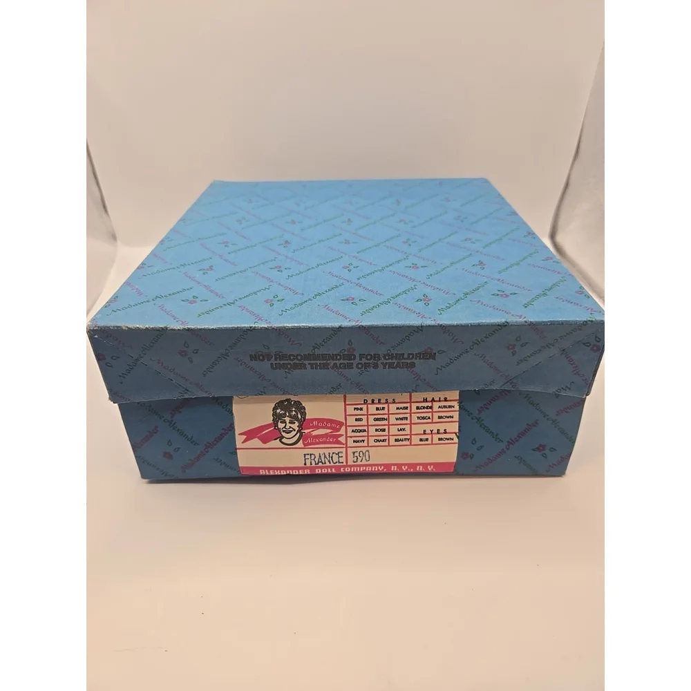 FRANCE DOLL‎ #590 8 Inch ~Madame Alexander~ 1975 INTERNATIONAL SERIES New In Box